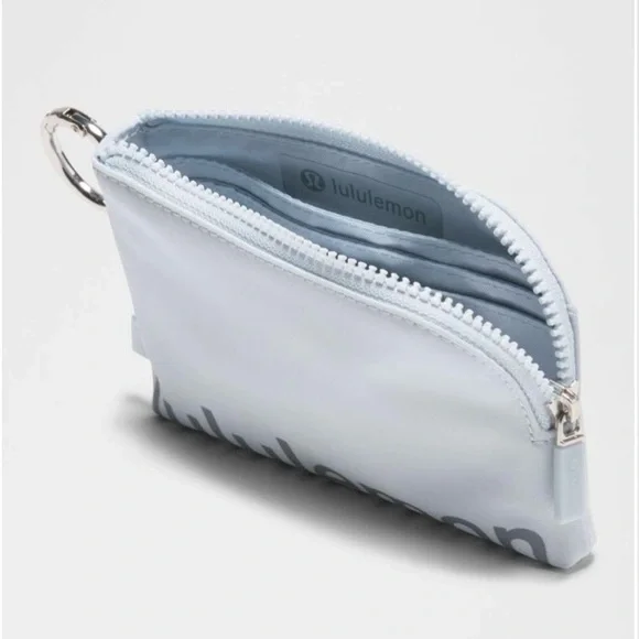 Lululemon Clippable Card Pouch NWT, Starch Blue and Solar Grey